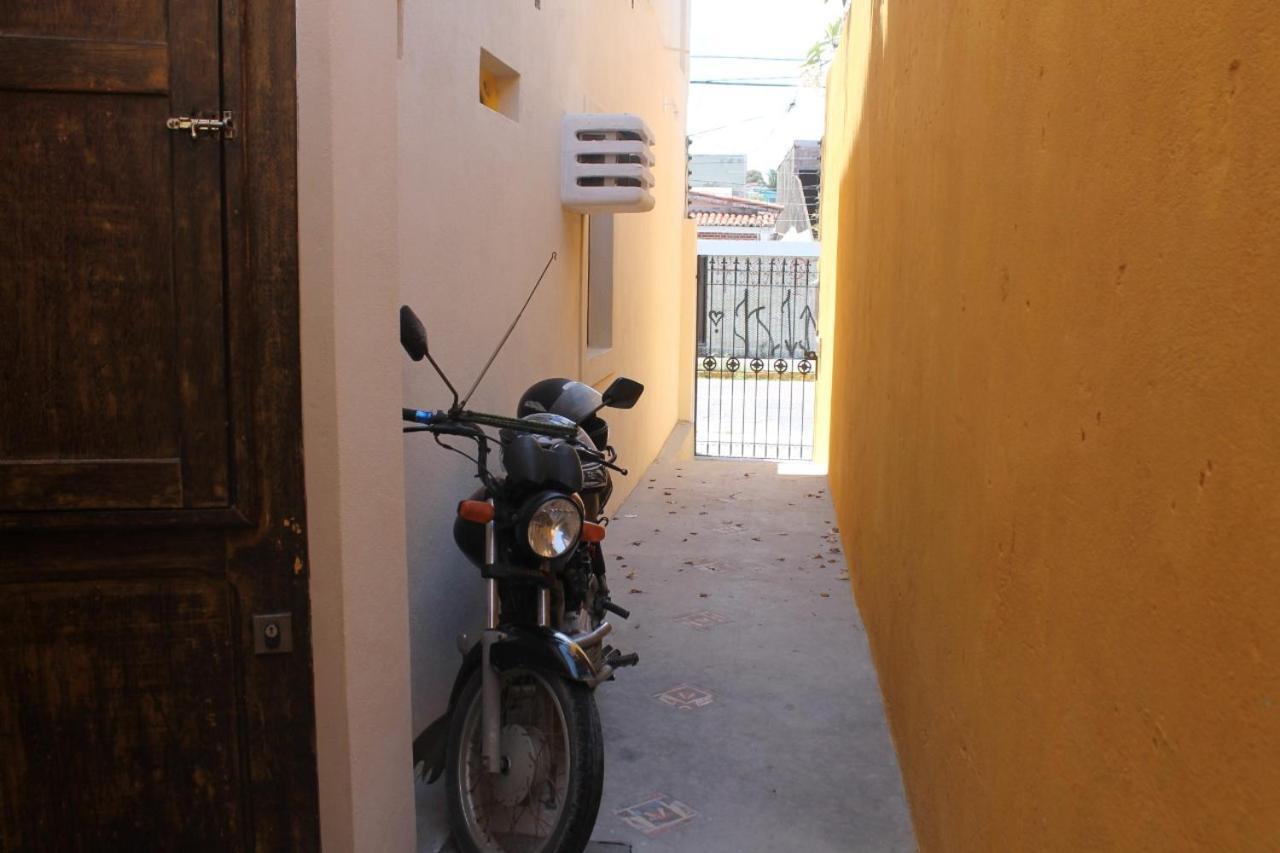 Casa Do Farol Hostel Олинда Екстериор снимка
